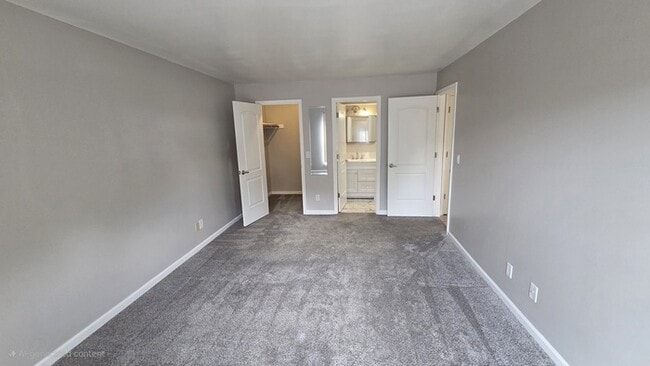 Building Photo - 2-Bed, 2-Bath Rental with Spacious Living ...
