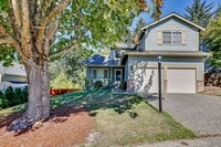 Building Photo - Highly Desirable Home in Ridgetop Communit...