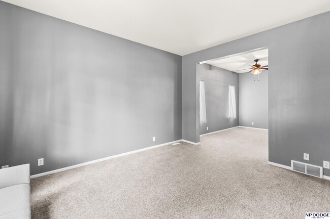 Building Photo - 1104 Valleyview Dr