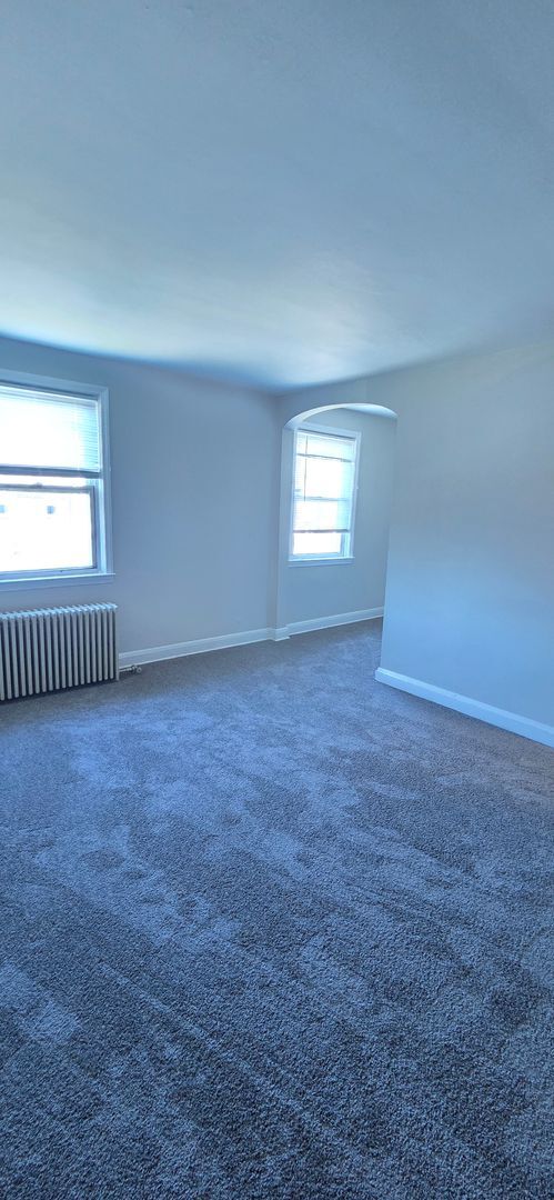 Building Photo - 1 Bedroom Upper Unit in Dundalk