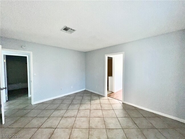 Building Photo - 5096 Spencer St