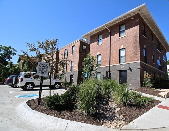 Building Photo - Himebaugh Apartments