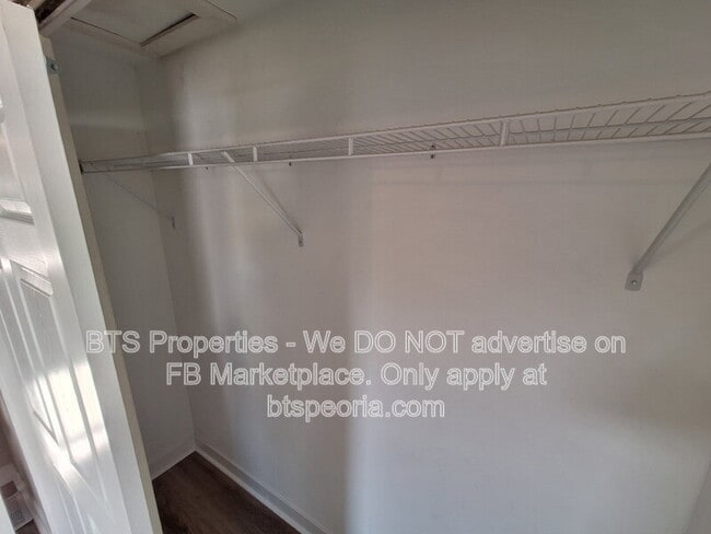 Building Photo - 813 E Sciota Ave