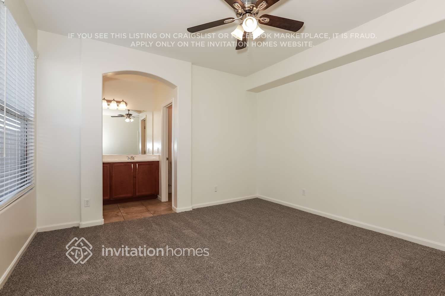 Building Photo - 1447 S Ponderosa Dr