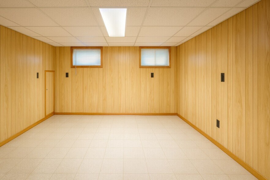 STORAGE ROOM (OPTIONAL) - 33 Jefferson Ave