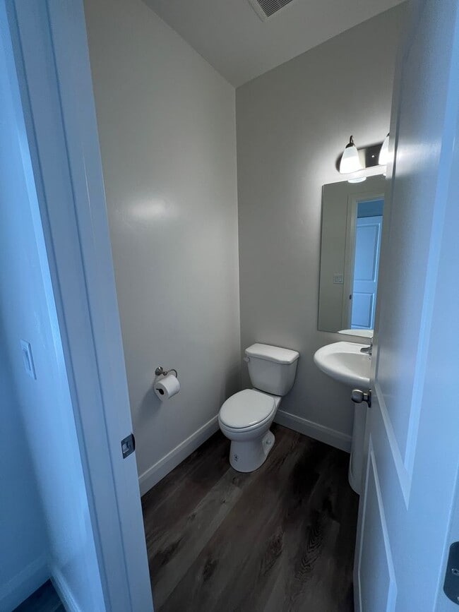 Building Photo - Beautiful 3 bedroom townhome in Ivins!!