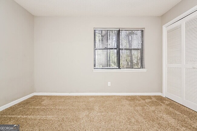 Building Photo - 8607 Forest Pointe Ct
