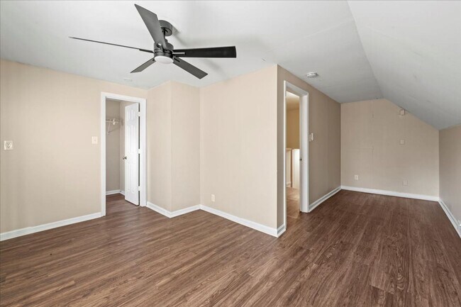 Building Photo - 119-119 N Grant Ave