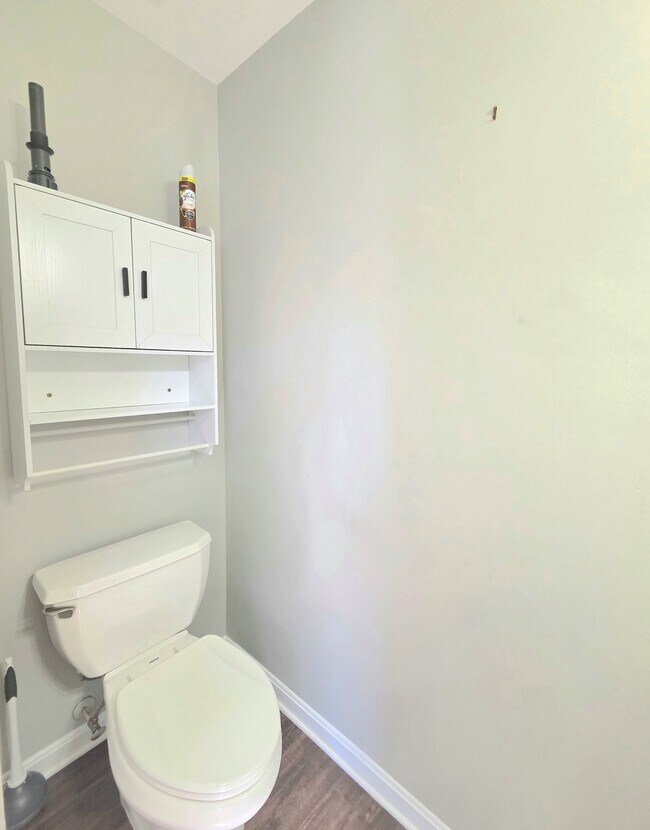 Building Photo - 1604 Post Oak Dr