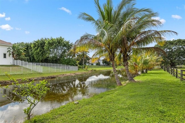 Building Photo - 10630 El Caballo Ct