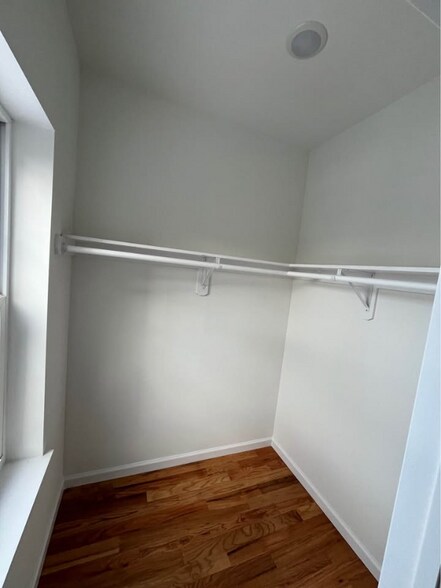 Building Photo - 121 Osborne Terrace