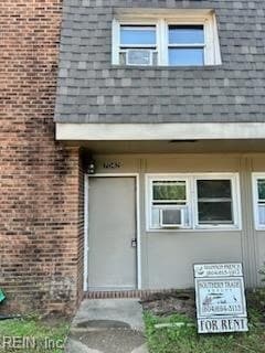 Building Photo - 7042 Bray Rd
