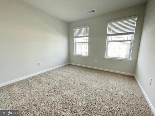 Building Photo - 28 Citrus Dr