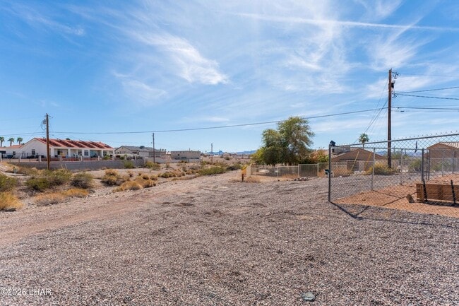 Building Photo - 2150 Lake Havasu Plaza