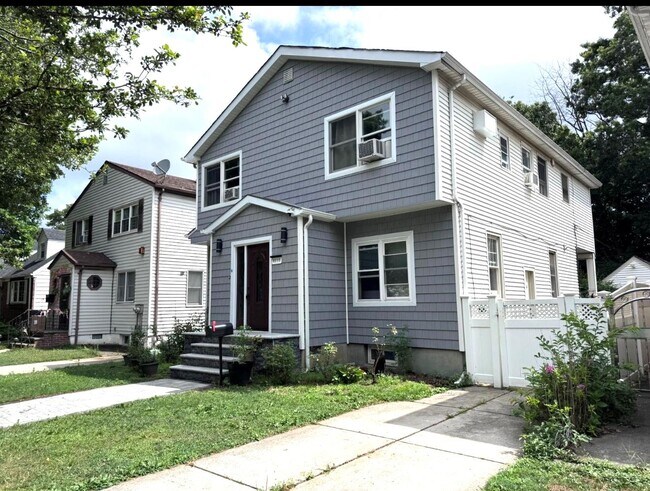 Building Photo - 83-15 243rd St