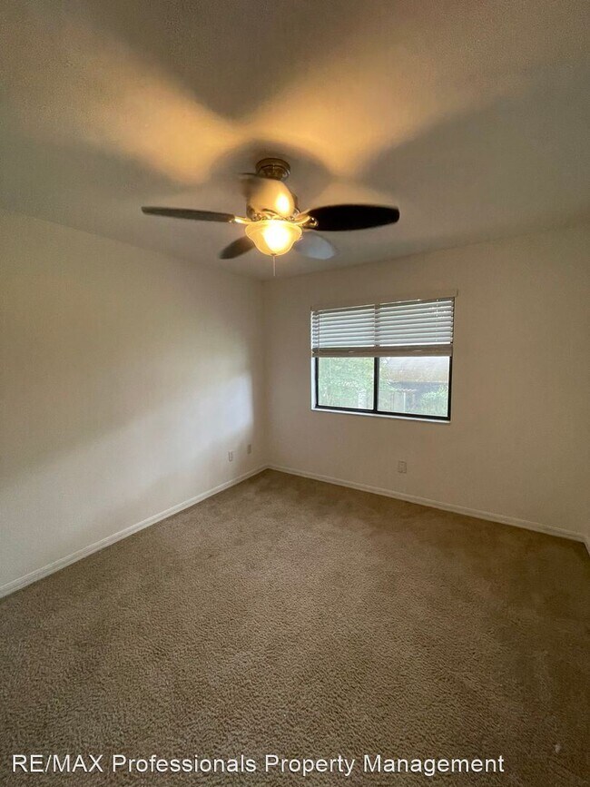 Building Photo - 3 br, 2.5 bath House - 3752 NW 55th Place