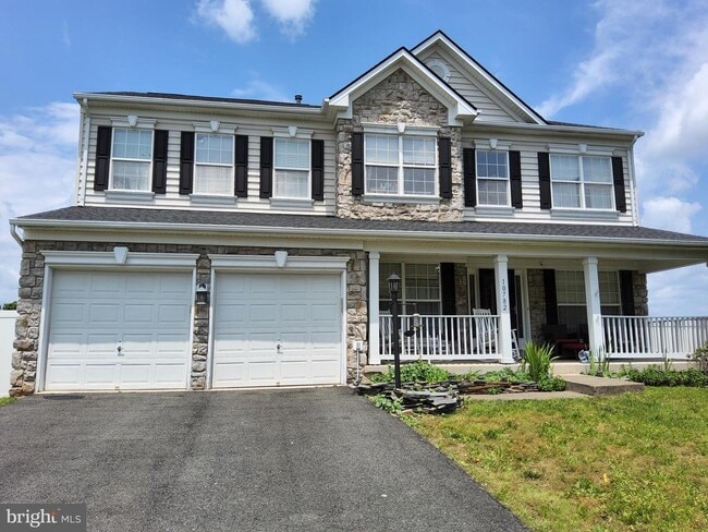 Primary Photo - 10782 Lord Chancellor Ln