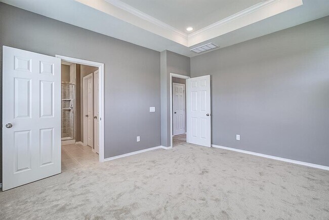 Building Photo - 9312 Bauer Vista Dr