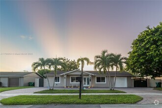 Building Photo - 4246 SW 134th Pl