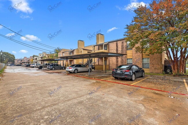 Building Photo - 6176 Vega Dr
