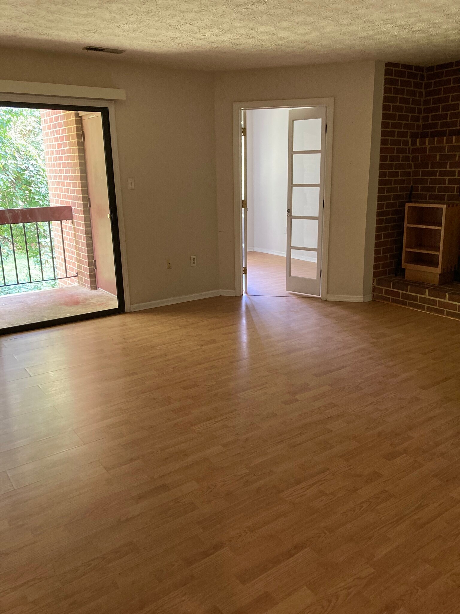 Building Photo - 4002 Governors Sq