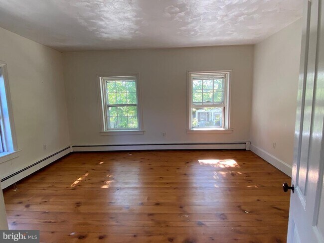 Building Photo - 1711 Bridge Ln