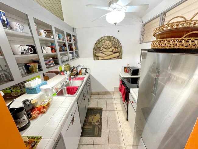 Building Photo - 2 Bedroom 2 Bathroom Condo - Hawai‘i Charm...