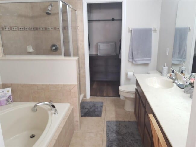 Building Photo - 16530 Cedar Crest Dr