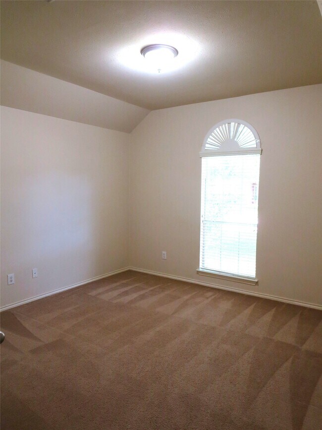 Building Photo - 21710 Grand Hollow Ln