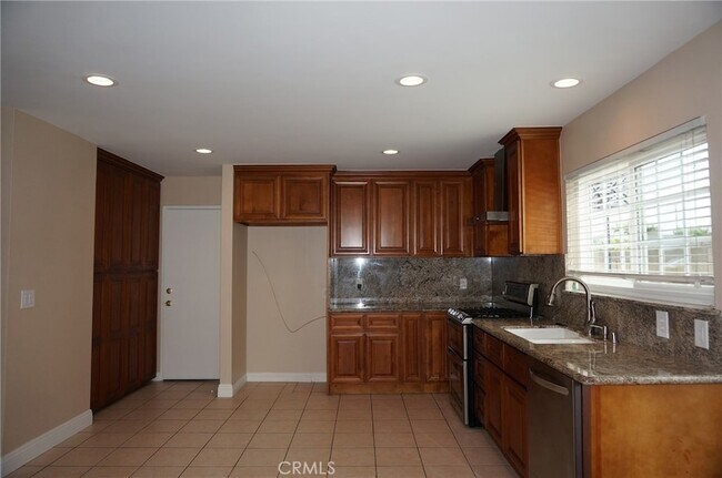Building Photo - 20417 Fuero Dr