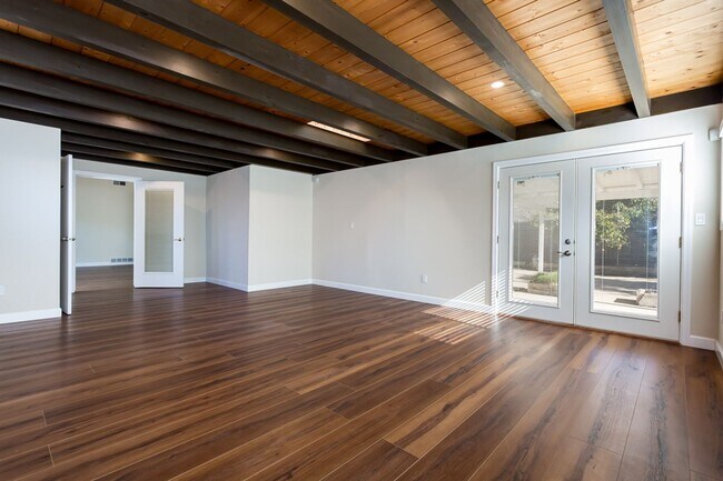 Building Photo - Newly updated Single-Story in Clairemont