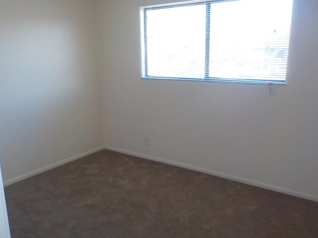 Building Photo - 8100 E Kenyon Dr
