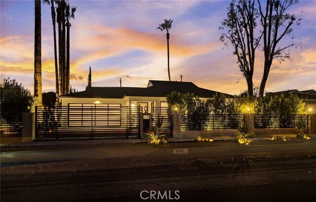Building Photo - 8161 Encino Ave