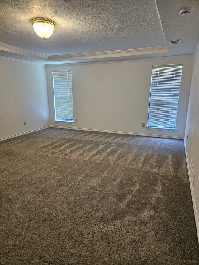 Building Photo - 3913 Davis Cir