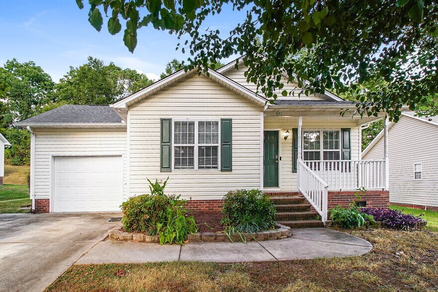Primary Photo - 971 Avery Ct