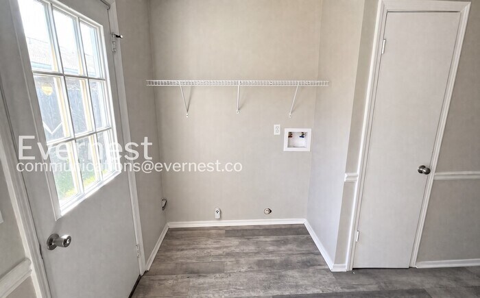 Building Photo - 2330 Grayson Valley Dr