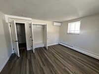 Building Photo - 16 Walnut St