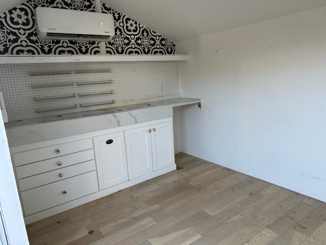 Building Photo - 52801 Avenida Alvarado