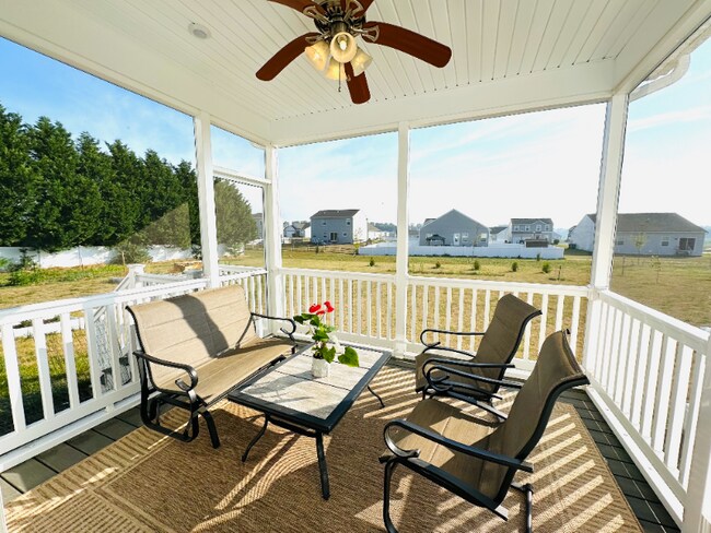 Building Photo - 4740 Canterbury Rd