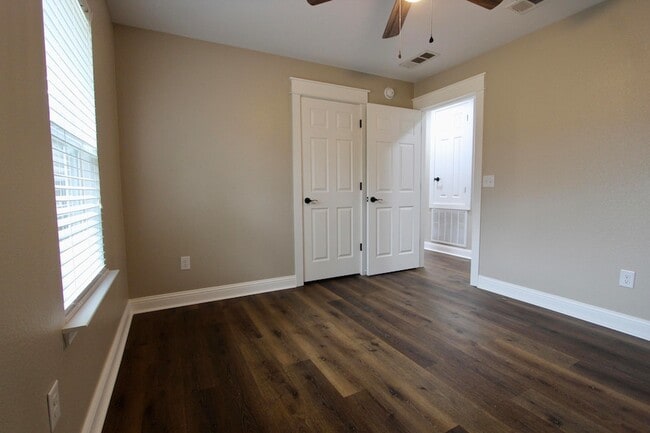 Building Photo - 4052 Randi Rd