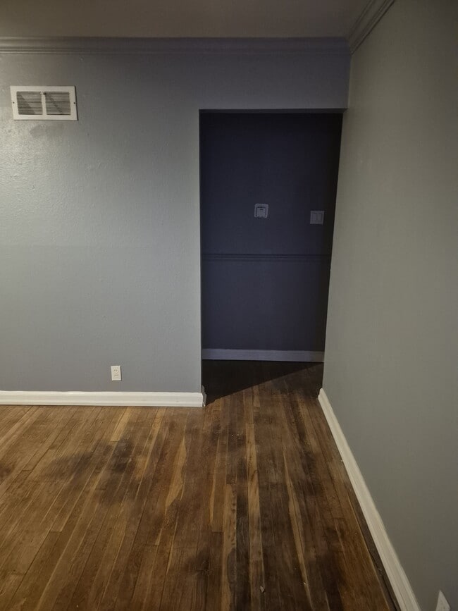 Building Photo - 1539 Comet Dr