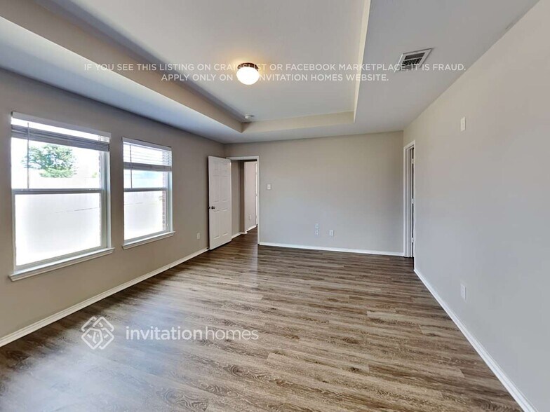 Building Photo - 602 Azalea Dr