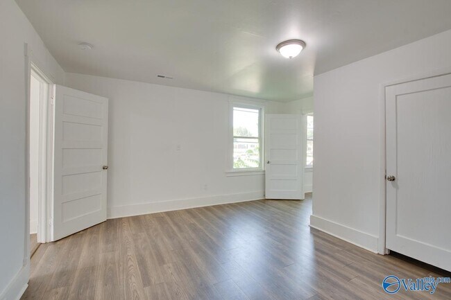 Building Photo - 3507 Dubose St SW