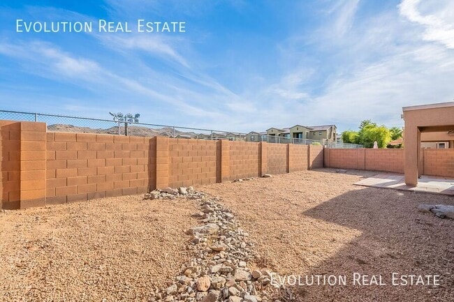 Building Photo - 3851 E. Pollack-