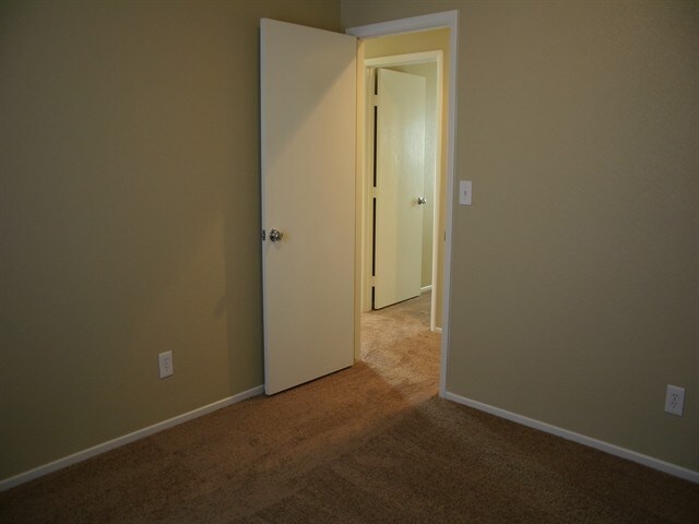 Building Photo - 1171 Paradise Safari Dr