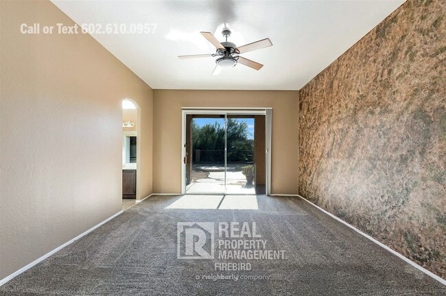 Building Photo - 4907 E Fernwood Ct