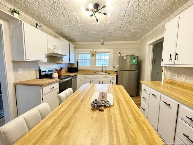 Building Photo - 2232 Adcock Rd