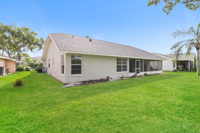 Building Photo - "Charming 3-Bed, 2-Bath Home in Hudson, FL...