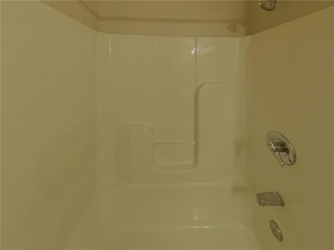 Building Photo - 16037 Flagstaff Ave W