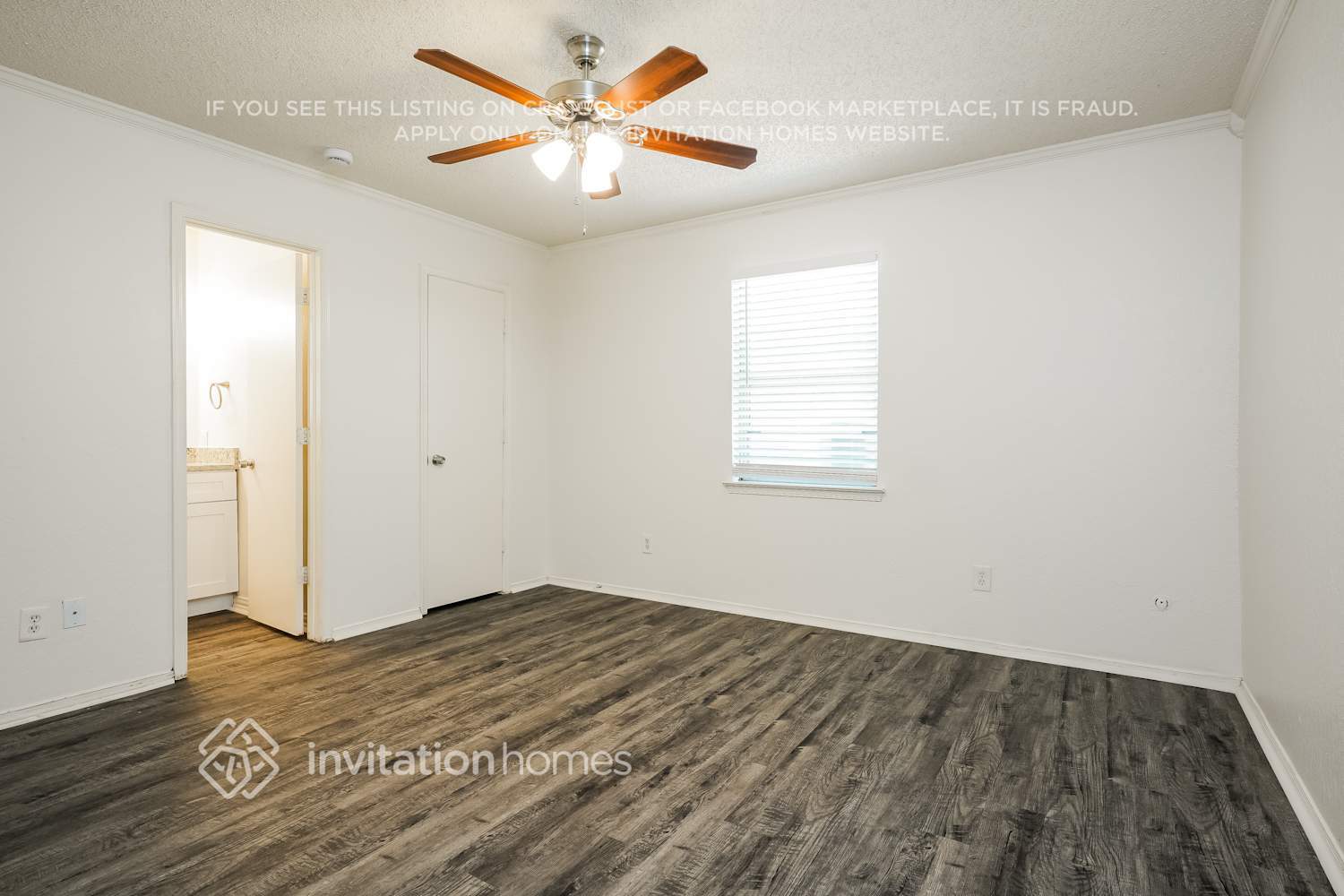 Building Photo - 5205 Hideaway Ct